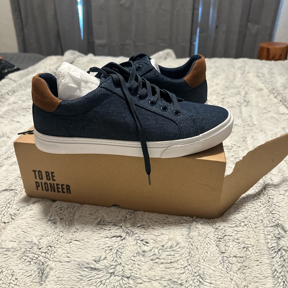 PIONEER Blue and Brown Low-Top Sneakers